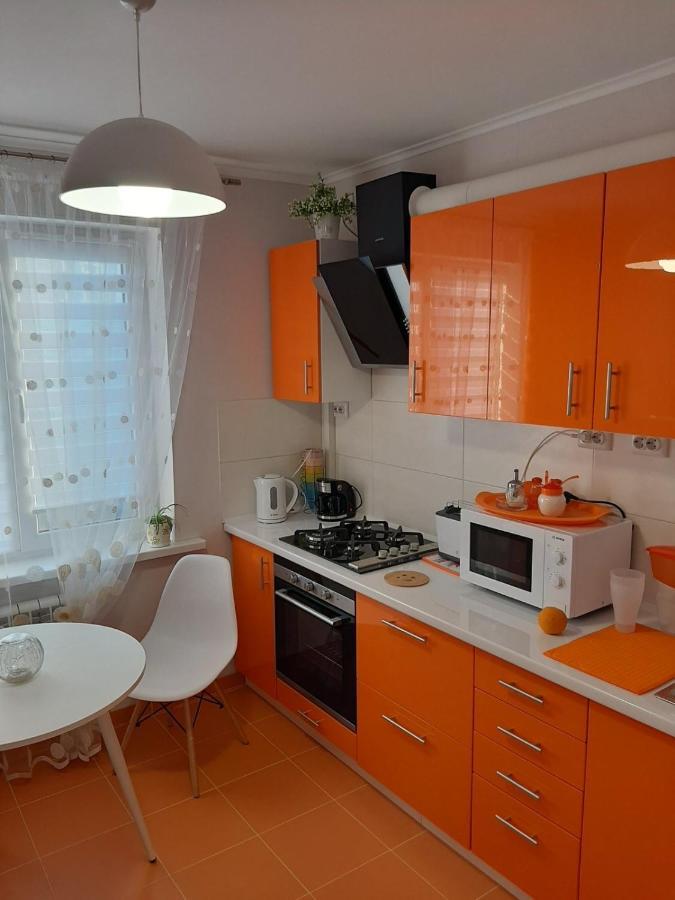 Новая Красивая Квартира. Cherkasy Exterior foto