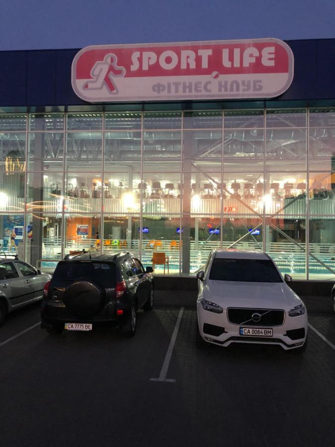 Новая Красивая Квартира. Cherkasy Exterior foto